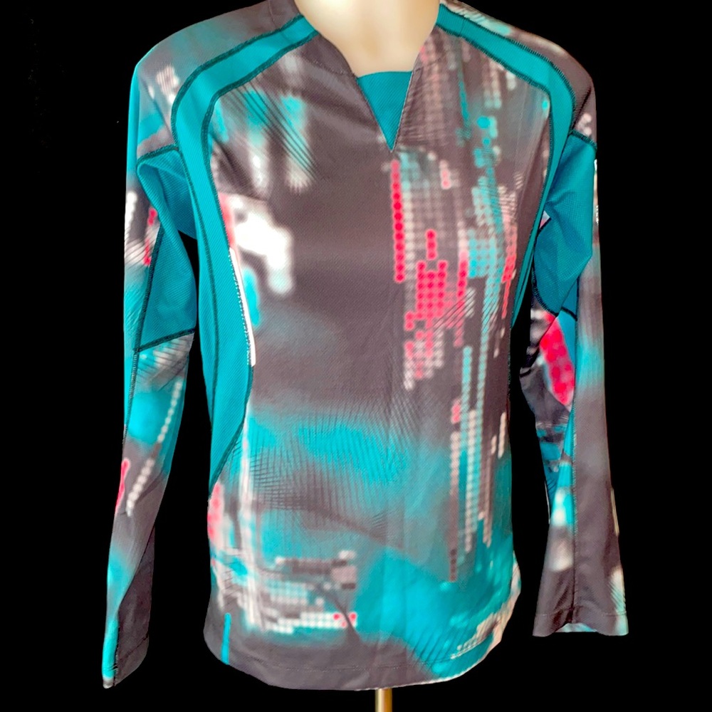 Salomon Mesh Vented Long Sleeve Athletic Top